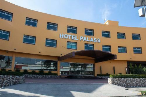 Hotel Palass