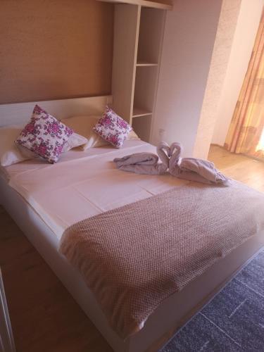 Hostal Rooms Silver Lake