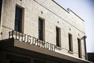 Hougoumont Hotel