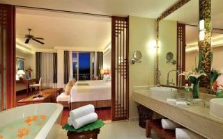 Hotel Crowne Plaza Sanya