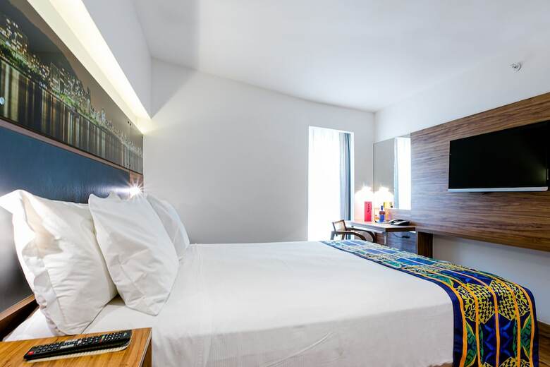 Arena Leme Hotel