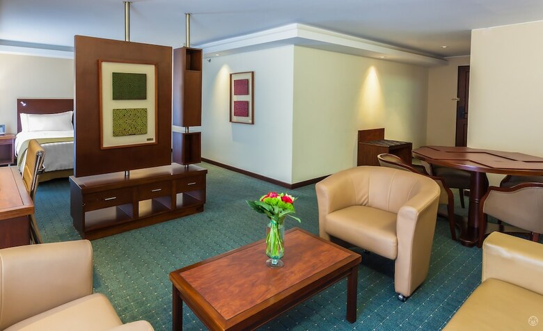 Hotel Ghl Capital