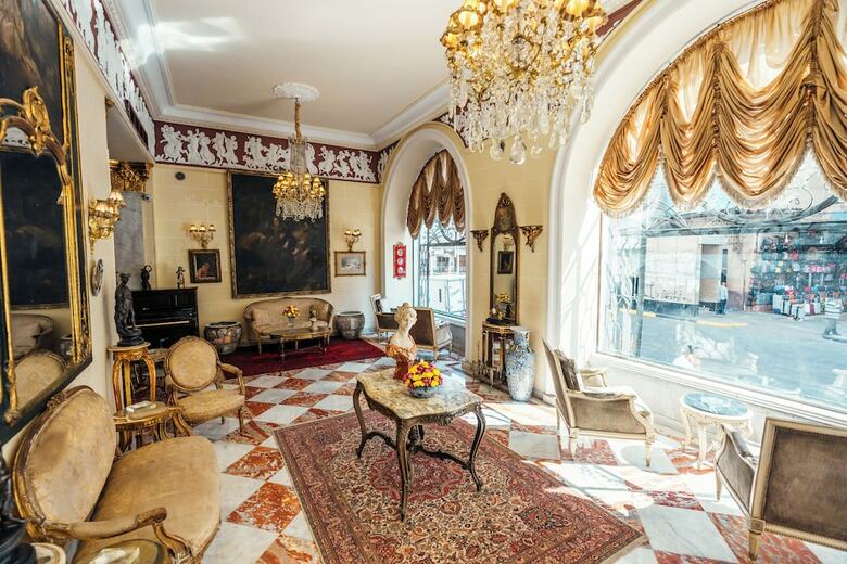 Paradise Inn Le Metropole Hotel Since 1902
