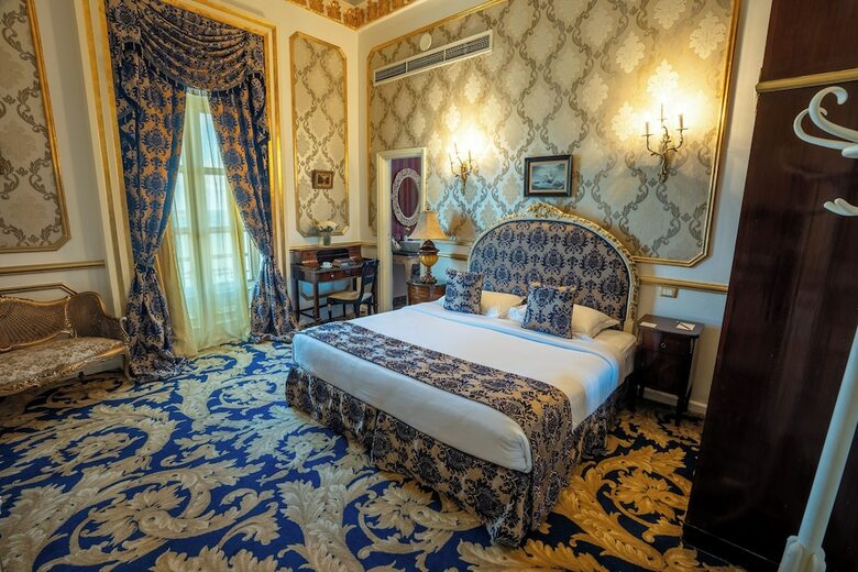 Paradise Inn Le Metropole Hotel Since 1902