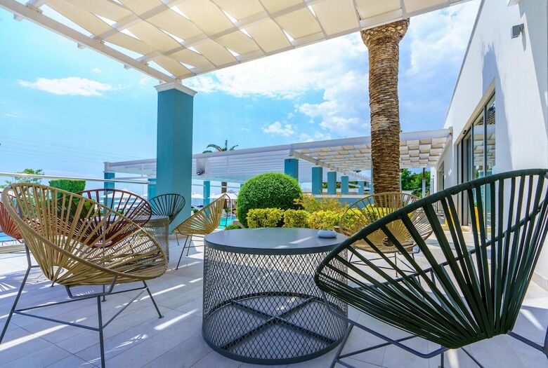 Hotel Elinotel Sermilia