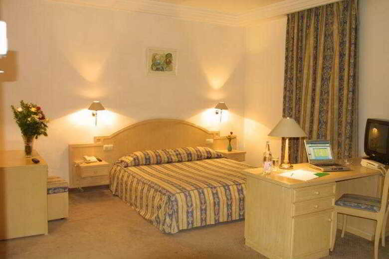 Hotel Yadis Ibn Khaldoun