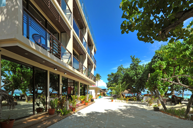 Arena Beach Hotel At Maafushi