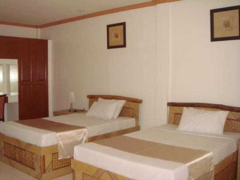 Hotel Anda White Beach Resort