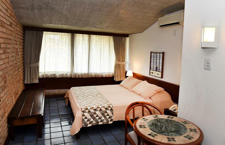 Catharina Paragua�u Hotel