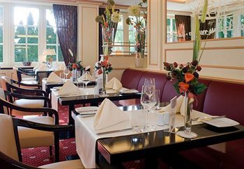 Hotel Courtyard By Marriott Hamburg Airport