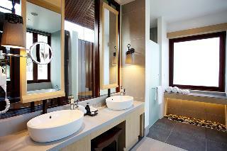 Graceland Khao Lak Hotel And Resort