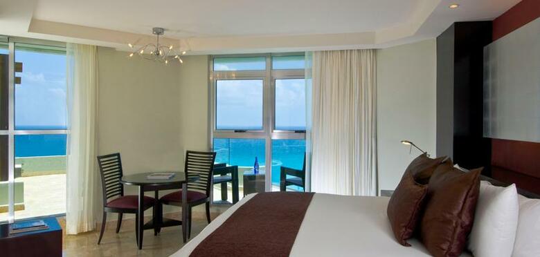Hotel Me Cancun All Inclusive