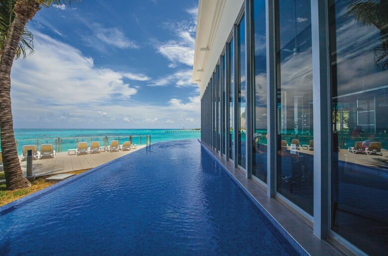 Hotel Riu Cancun