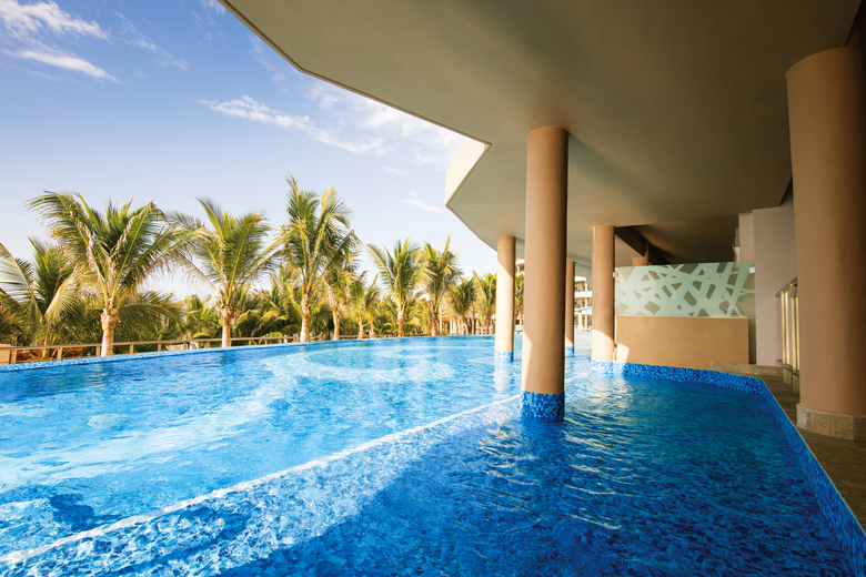 Hotel Boutique El Dorado Seaside Suites