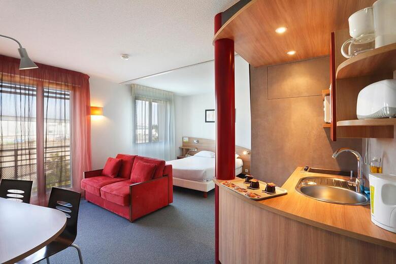 Hotel Suite Home Saran