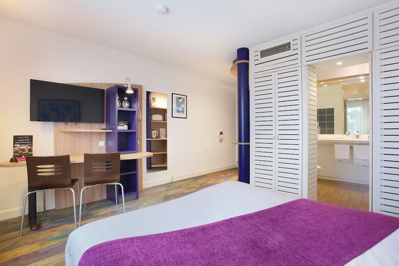 Hotel Suite Home Saran