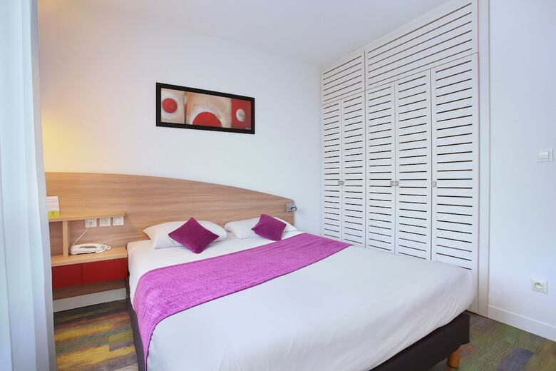 Hotel Suite Home Saran