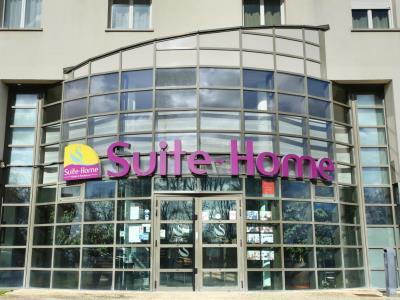 Hotel Suite Home Saran