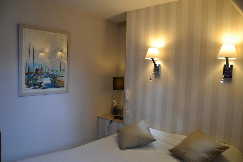 Hotel Ajoncs D'or
