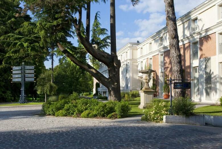 Hotel Trianon Palace Versailles