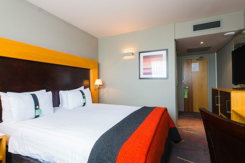 Hotel Holiday Inn West