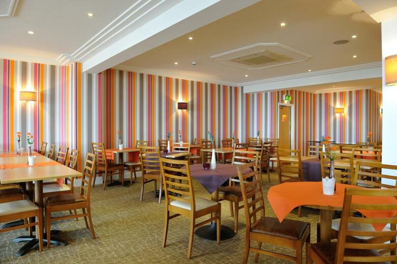 Hotel Carousel