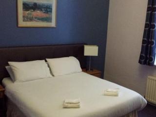 Hotel County