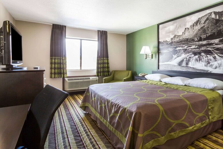 Hotel Super 8 By Wyndham Rock Springs