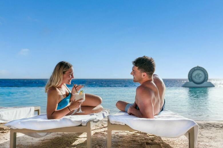 Papagayo Beach Hotel
