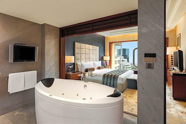 Crowne Plaza Hotel Gurgaon