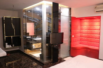 Hotel Sri Nanak Continental