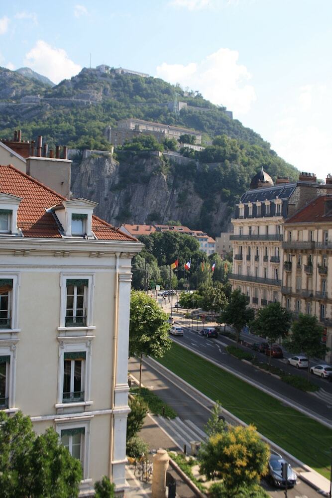 Hotel Ibis Styles Grenoble Centre Gare