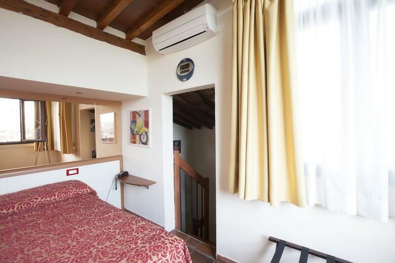 Hotel Ester