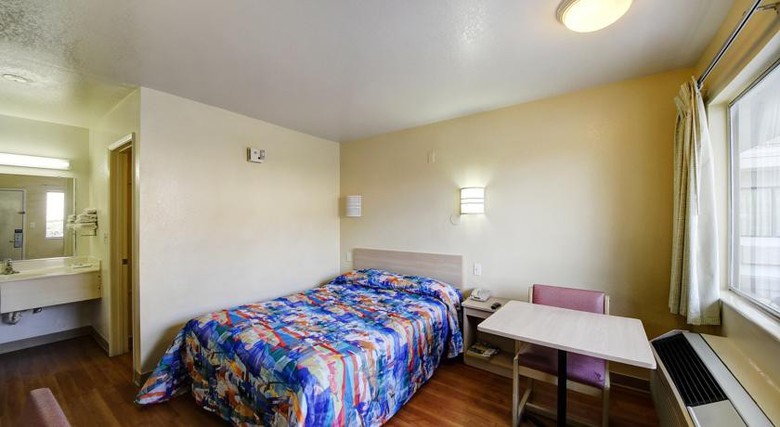 Motel 6 - Mcallen
