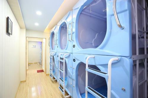 Youwo Capsule Hotel