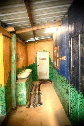 Hostal Man'groove Guesthouse