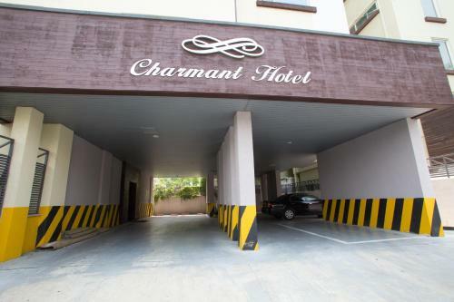 Charmant Hotel