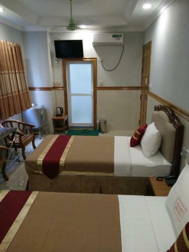 Nylon Hotel