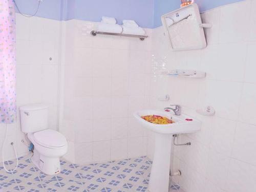 Hostal Royal Tulip Hotel