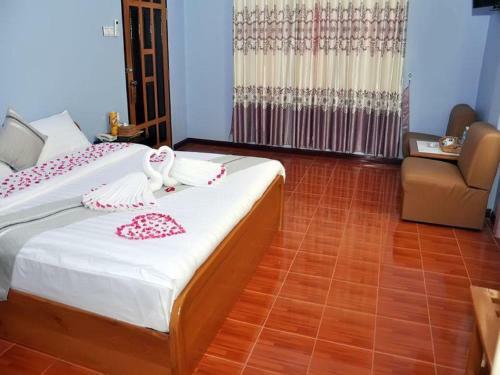 Hostal Royal Tulip Hotel