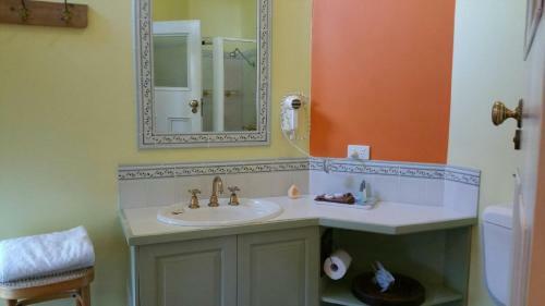 Apartamentos Casablanca Enchanted Cottage
