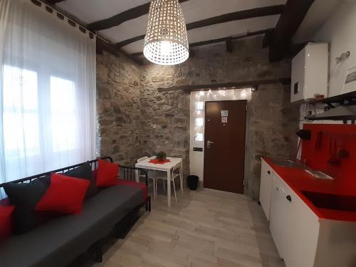 Andra Mari Apartamentu Turistikoak