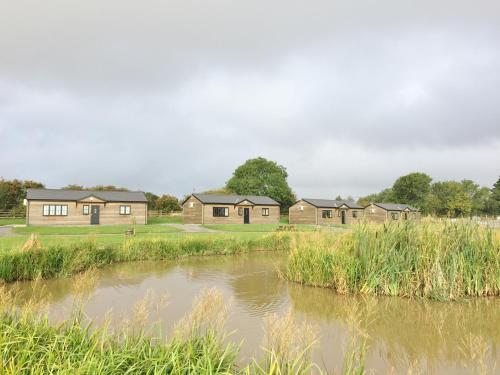 Lodge Abbey Hill Cottages