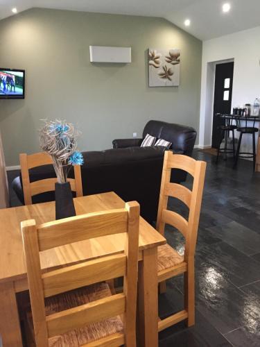 Lodge Abbey Hill Cottages