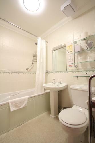 Strathburn Hotel