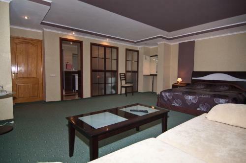 Zul Hotel