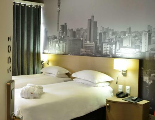 Reef Hotel
