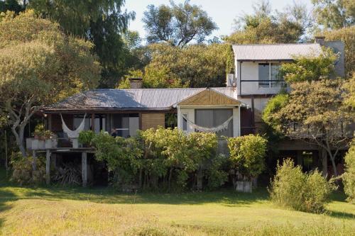 Bamb� River Lodge