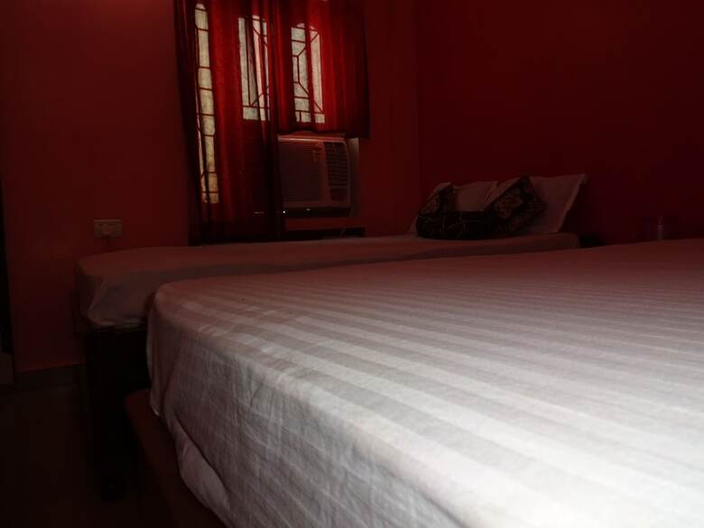 Hotel Viraat Inn