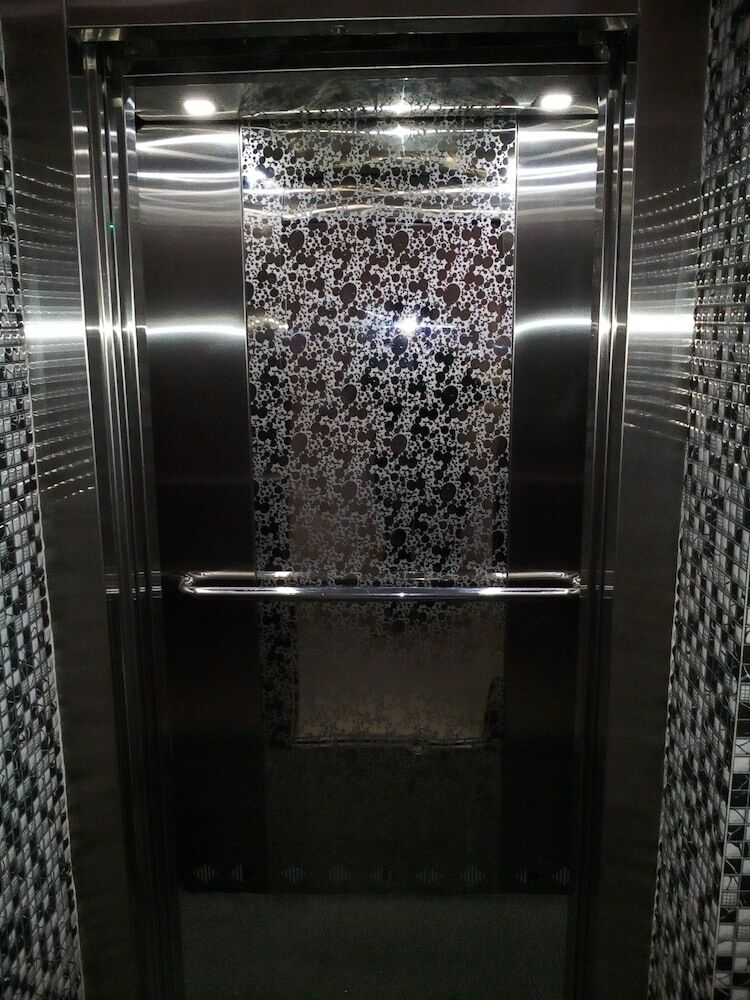 Hotel Viraat Inn